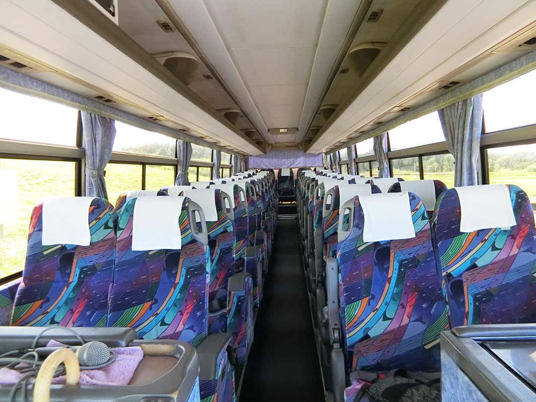 大型バス(スーパーハイデッカー)169号 座席前部